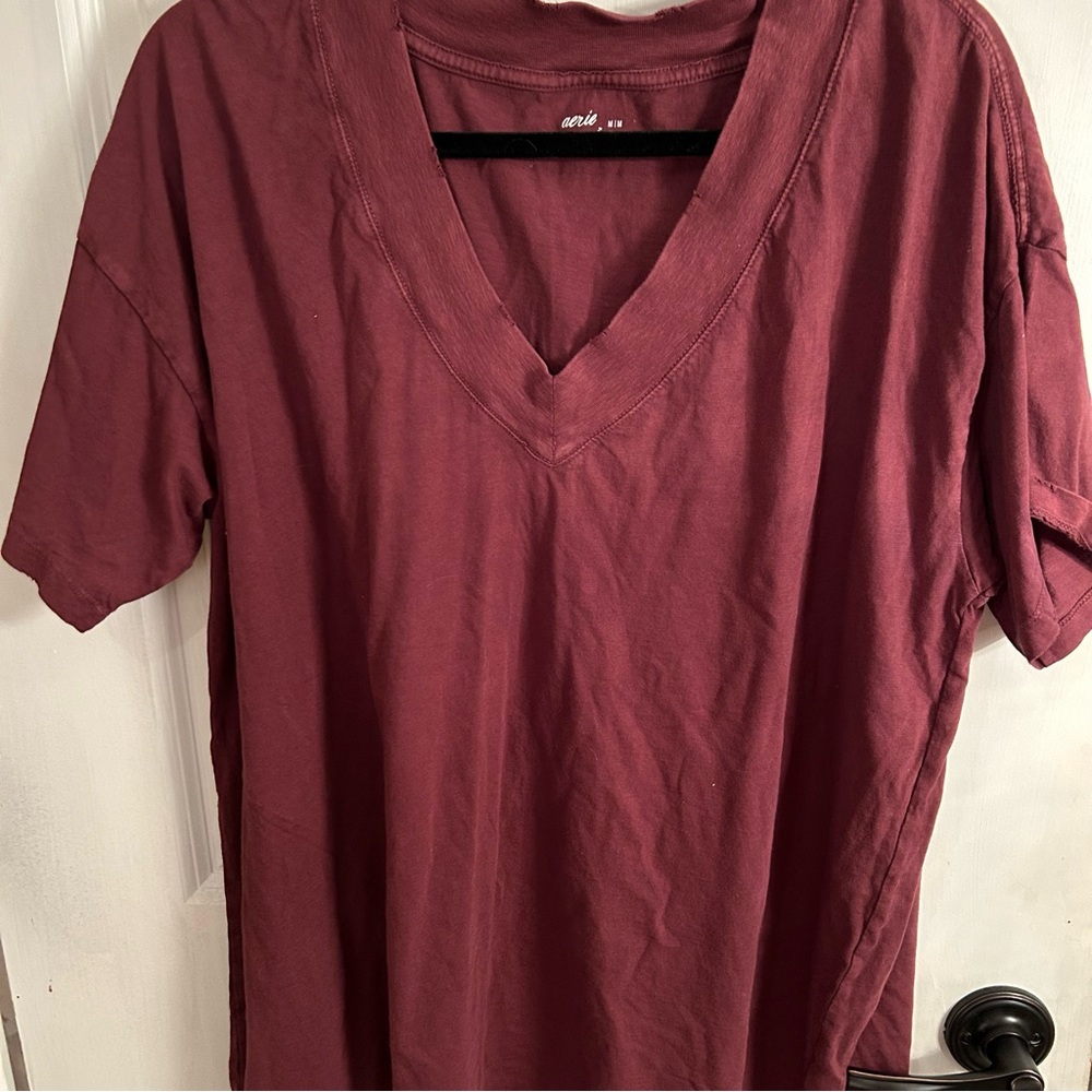 Aerie boyfriend deep v-neck distressed top sz M